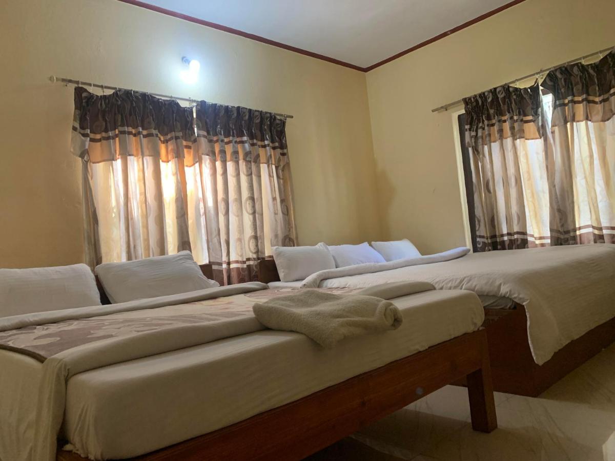 Hotel Peace Ganga Inn Pokhara Dış mekan fotoğraf